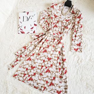 ダイアンフォンファステンバーグ(DIANE von FURSTENBERG)の[新品同様]ダイアンフォン”大人きれいデザイン”のラップワンピース(ひざ丈ワンピース)