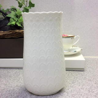 ナルミ(NARUMI)のNARUMI シルキーホワイト 花瓶 20㎝(花瓶)