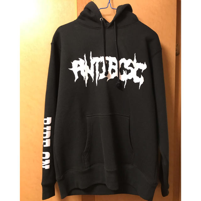 アンチビクスク"antibcsc" パーカー Mサイズ、ステッカー1枚トップス