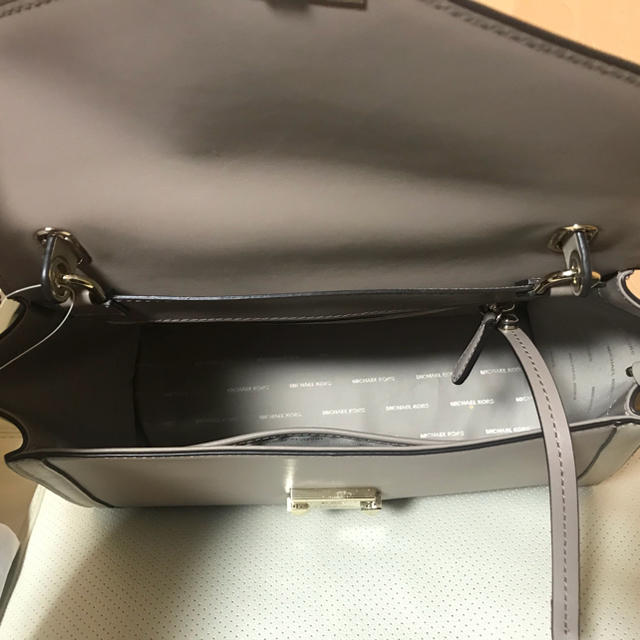 Michael Kors(マイケルコース)の新品マイケルコース ミディアム トップハンドル サッチェル レディースのバッグ(ショルダーバッグ)の商品写真