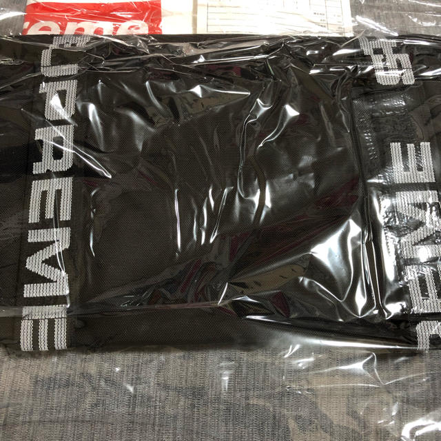 Supreme(シュプリーム)の国内正規品 2018SS Supreme Duffle Bag Black メンズのバッグ(ボストンバッグ)の商品写真