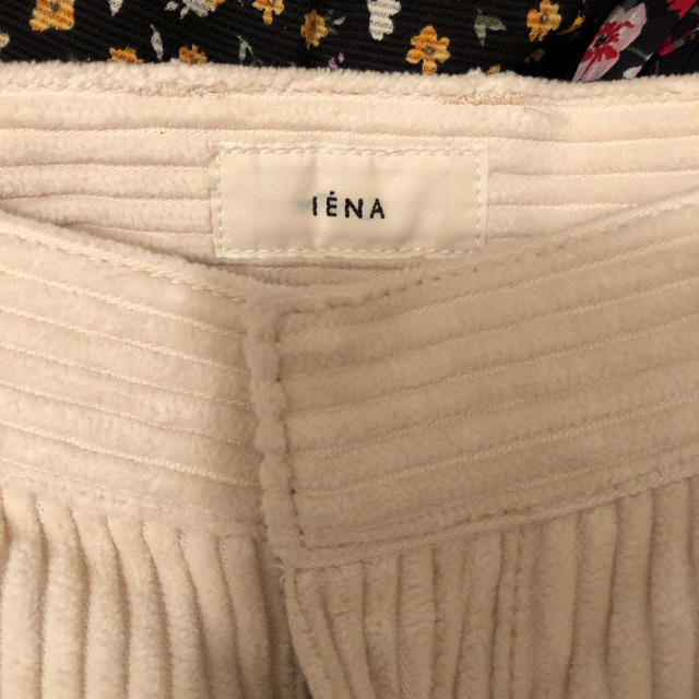 IENA(イエナ)のIENA   コーデュロイスカート レディースのスカート(ロングスカート)の商品写真