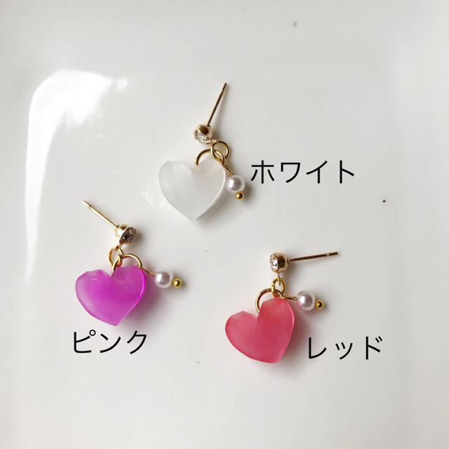 きらめくハートのピアス＆ノンホールピアス（プラバン） ハンドメイドのアクセサリー(ピアス)の商品写真