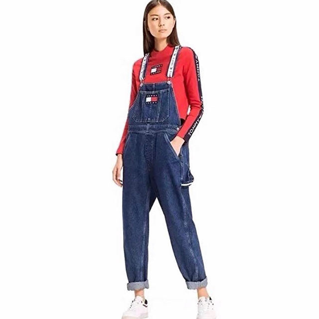 TOMMY HILFIGER(トミーヒルフィガー)のTOMMY JEANS  オーバーオール レディースのパンツ(サロペット/オーバーオール)の商品写真