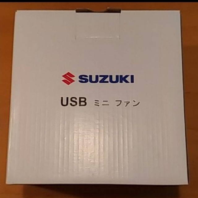 スズキ(スズキ)の【非売品】SUZUKI(スズキ)USBミニファン【新品未使用 自動車/バイクの自動車(車外アクセサリ)の商品写真