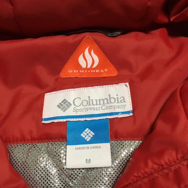 Columbia(コロンビア)のColumbia 中綿ジャケット Mサイズ 新品未使用 レディースのジャケット/アウター(その他)の商品写真