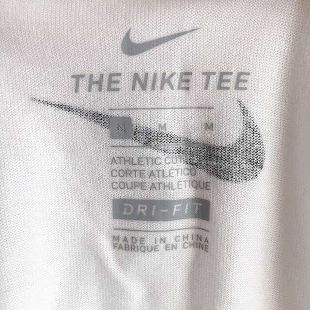 NIKE(ナイキ)のNIKE タンクトップ レディースのトップス(タンクトップ)の商品写真