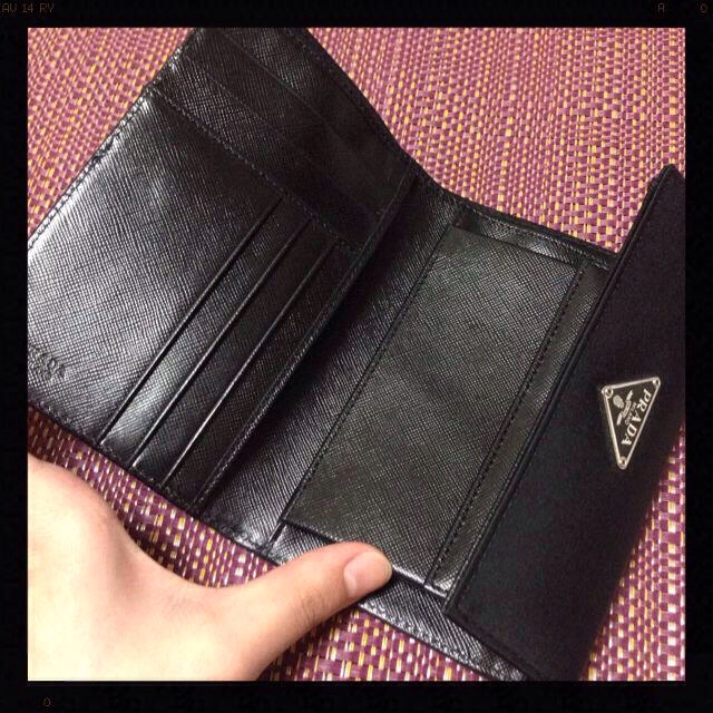 PRADA(プラダ)の新品同様PRADA財布 レディースのファッション小物(財布)の商品写真