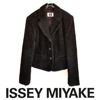 イッセイミヤケ(ISSEY MIYAKE)のISSEY MIYAKE 太畝コーデュロイジャケット 黒 (レディース) (テーラードジャケット)