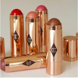 セフォラ(Sephora)の大人気 完売品charlottetilbury チークアンドリップ(チーク)