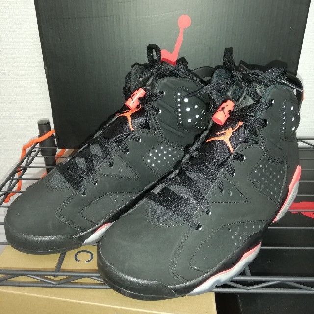 NIKE(ナイキ)のNIKE AIR JORDAN6 RETRO Infrared メンズの靴/シューズ(スニーカー)の商品写真