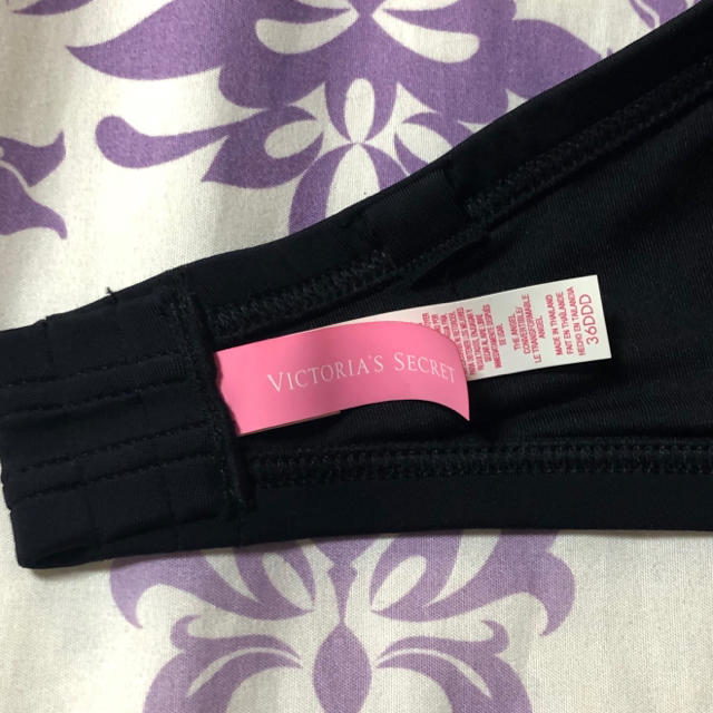 Victoria's Secret(ヴィクトリアズシークレット)のVictoria's Secret スイムウェア(上のみ) 36DDD レディースの水着/浴衣(水着)の商品写真