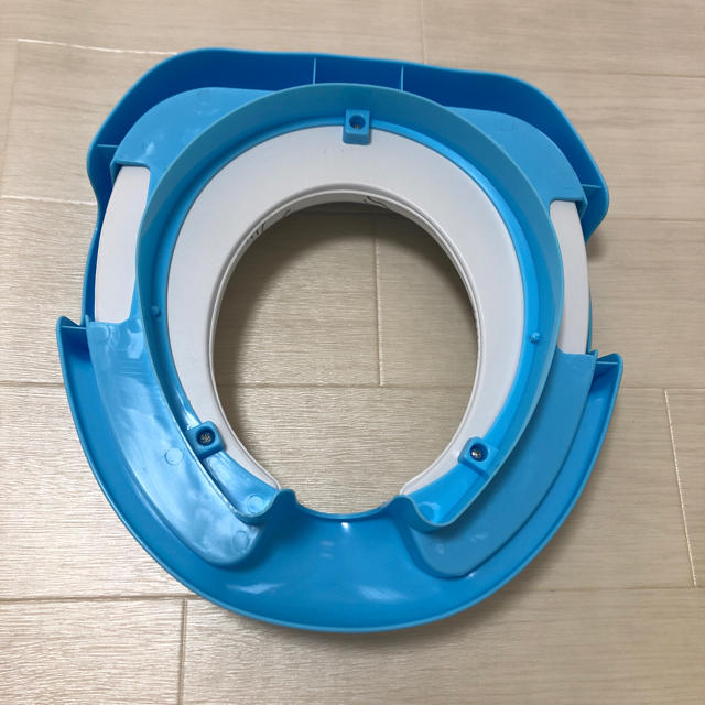 新品 補助便座 トイレトレーニング キッズ/ベビー/マタニティのおむつ/トイレ用品(補助便座)の商品写真