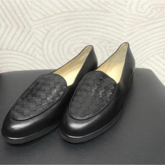 Bottega Veneta(ボッテガヴェネタ)のsora様専用★ボッテガヴェネタ★イントレチャート★パンプス★レディース★黒 レディースの靴/シューズ(ハイヒール/パンプス)の商品写真