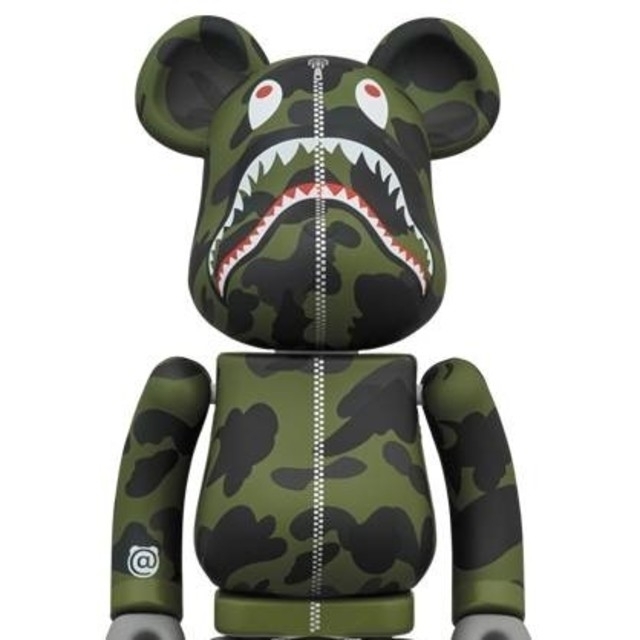 【送料込】BAPE 緑 超合金 GREEN 1ST CAMO SHARK   エンタメ/ホビーのフィギュア(その他)の商品写真