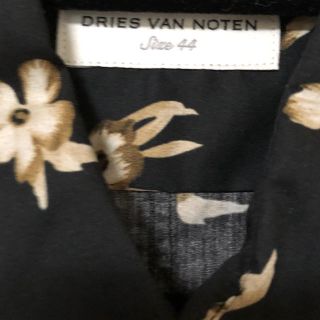 DRIES VAN NOTEN(花柄 ・ シャツ)のフリマアイテム一覧 DRIES VAN NOTEN(花柄 ・ シャツ)のフリマアイテム一覧