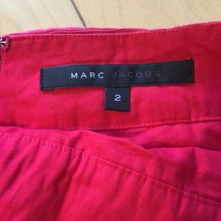 マークジェイコブス(MARC JACOBS)のマークジェイコブス✴︎赤✴︎サイズ２(ひざ丈スカート)