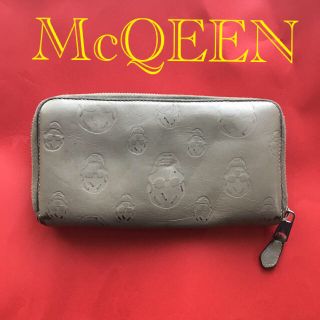 アレキサンダーマックイーン(Alexander McQueen)のMcQUEEN アレキサンダーマックイーン グレージュ ラウンドジップ  長財布(長財布)