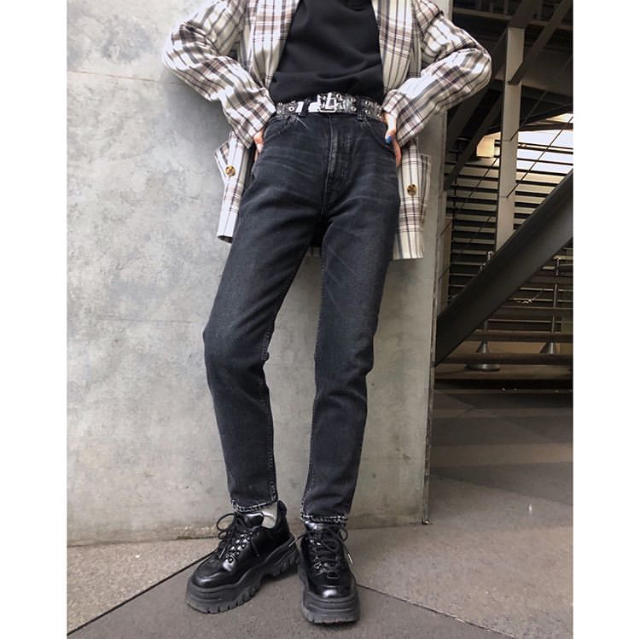 大人気シリーズ新色♡MOUSSY MVS black skinny jeans 1