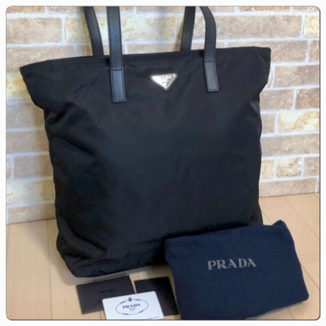 《超美品》PRADA(プラダ)ハンドバッグ