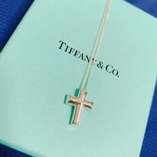 Tiffany & Co. - ティファニー テンダネスハートクロスネックレスの