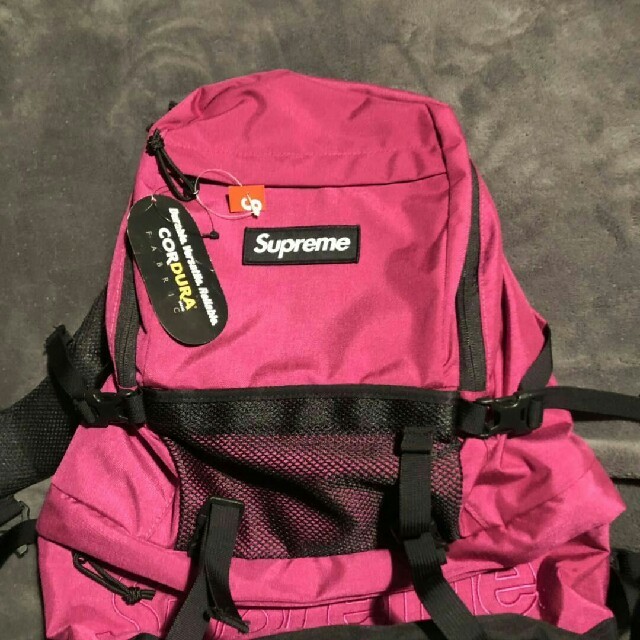 Supreme(シュプリーム)の新品 2015AW  Supreme "Contour Backpack" メンズのバッグ(バッグパック/リュック)の商品写真
