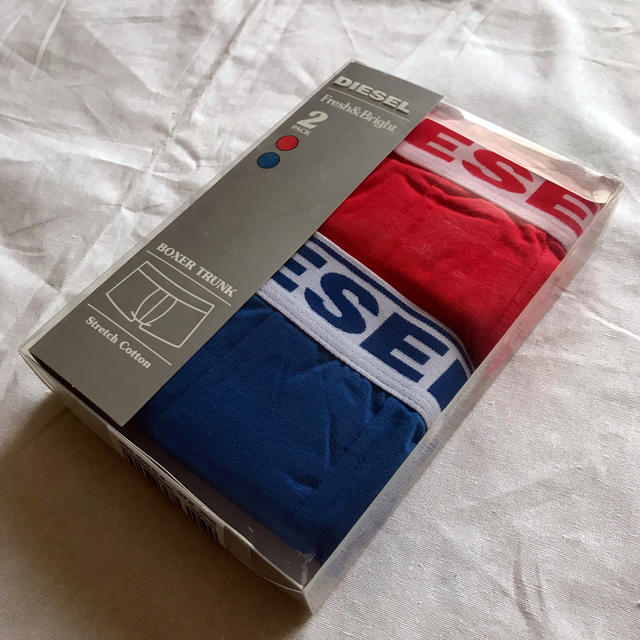 DIESEL(ディーゼル)のDiesel ボクサーパンツ2パック Red / Blue S 【新品】 メンズのアンダーウェア(ボクサーパンツ)の商品写真