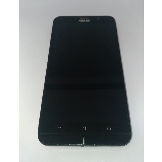 ASUS ZenFone 2 ZE551ML SIMフリー ケース／ケーブル付