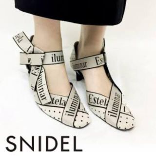 スナイデル(SNIDEL)のロゴリボンパンプス(サンダル)