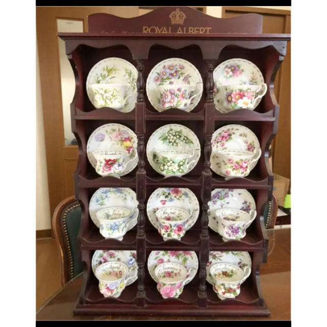 日本最大のブランド ROYAL ロイヤルアルバートコーヒーカップセット