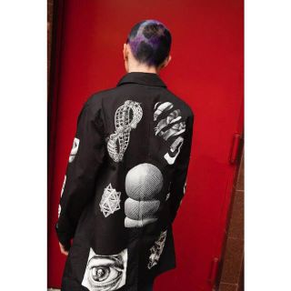 シュプリーム(Supreme)のSupreme × m.c. escher トレンチコート ブラック(トレンチコート)