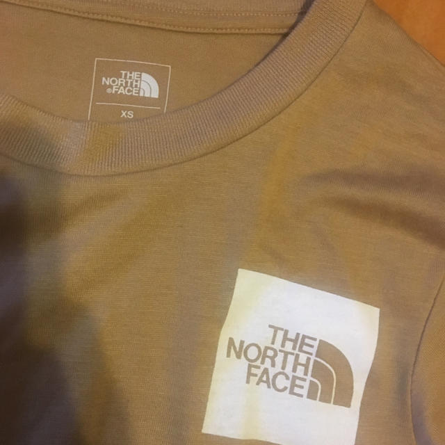 THE NORTH FACE(ザノースフェイス)のノースフェイス ロンT ベージュ ビームスコラボ メンズのトップス(Tシャツ/カットソー(七分/長袖))の商品写真