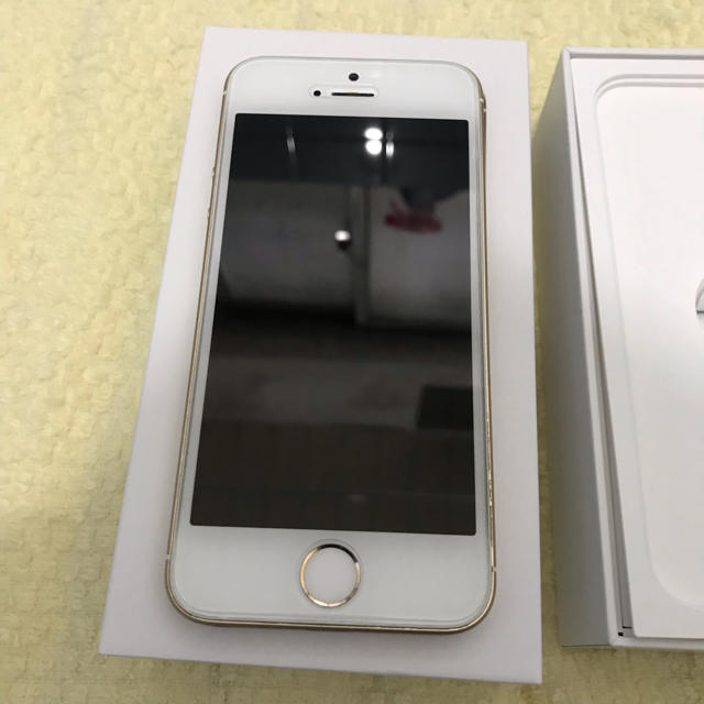 iPhone SE  64GB  SIMフリー(ロック解除済み)