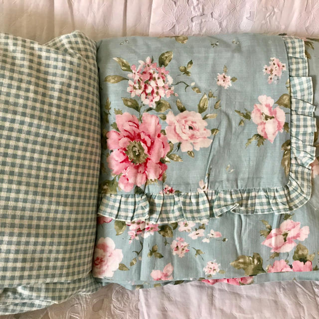 LAURA ASHLEY - ローラアシュレイ☆ダブル・掛け布団カバー&ボックス