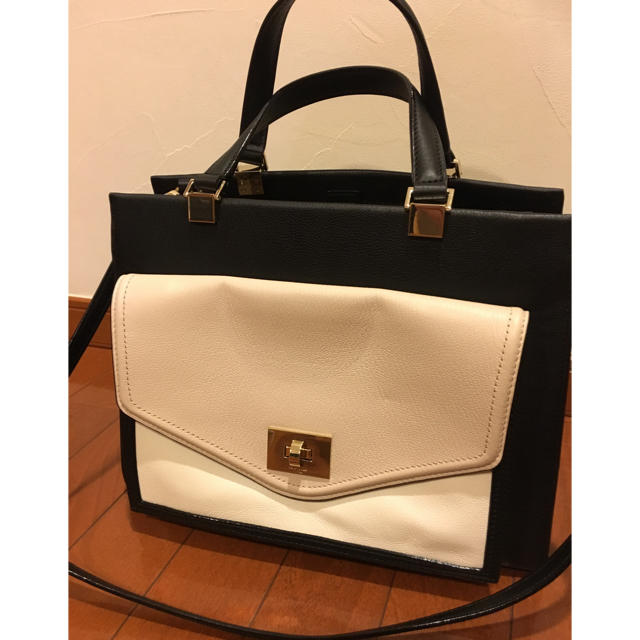 kate spade new york(ケイトスペードニューヨーク)の新品未使用ケイトスペードピンク黒白トートハンドバッグ通勤通学に軽量トート レディースのバッグ(トートバッグ)の商品写真