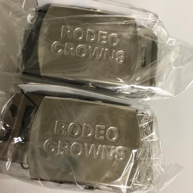 RODEO CROWNS(ロデオクラウンズ)の新品 2個セット ロデオクラウンズ  RODEO CROWNS ガチャベルト レディースのファッション小物(ベルト)の商品写真