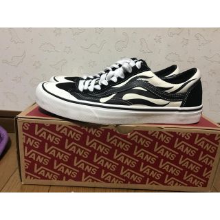 ヴァンズ(VANS)のVANS FLAME！ 28cm(スニーカー)