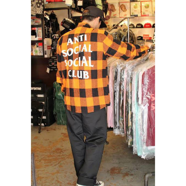 ANTI(アンチ)のANTI SOCIAL SOCIAL CLUB ASSC メンズのトップス(シャツ)の商品写真