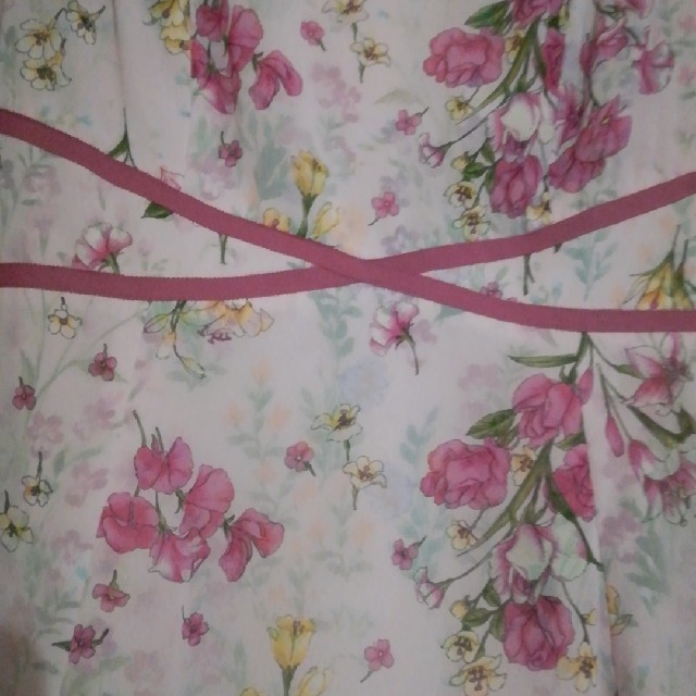 TOCCA(トッカ)の° . ♡FLOWER WALTZ  FRAGRANT ROSEドレス ♡ .° レディースのワンピース(ひざ丈ワンピース)の商品写真