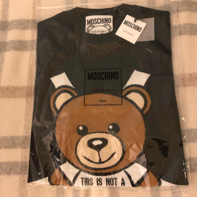 MOSCHINO - モスキーノベア❤️ニットの通販 by たすず|モスキーノ