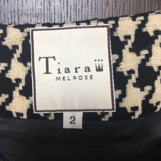 tiara(ティアラ)のTiaraスカート レディースのスカート(ひざ丈スカート)の商品写真