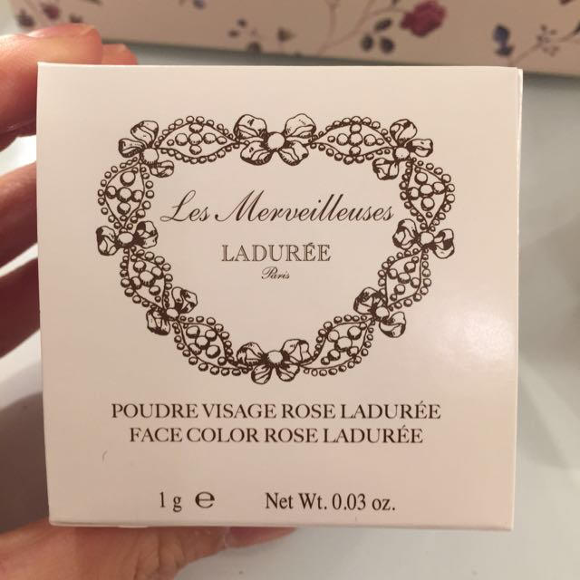 Les Merveilleuses LADUREE(レメルヴェイユーズラデュレ)のレ・メルヴェイユーズラデュレ♡チーク コスメ/美容のベースメイク/化粧品(その他)の商品写真