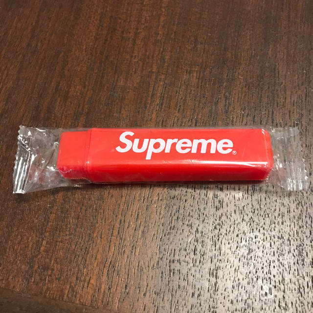 Supreme(シュプリーム)のSupreme シュプリーム ノベルティ 歯ブラシ エンタメ/ホビーのコレクション(ノベルティグッズ)の商品写真