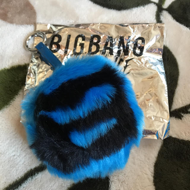 BIGBANG(ビッグバン)のBIGBANG  ファーチャーム エンタメ/ホビーのCD(K-POP/アジア)の商品写真