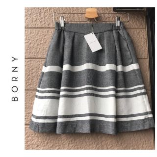 ボルニー(BORNY)の新品定価¥12,390♡BORNY ボルニー♡ボーダースカート(ひざ丈スカート)