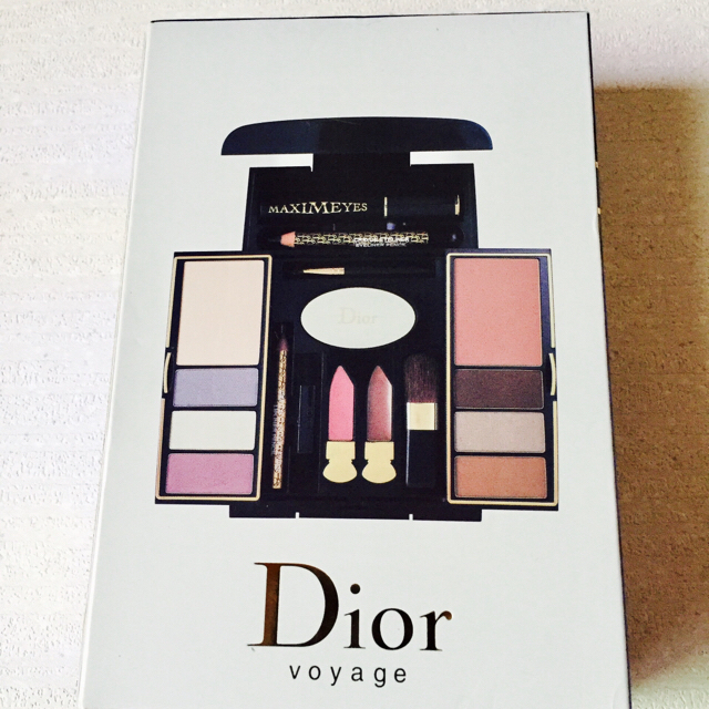 Christian Dior - 【新品未使用】クリスチャンディオール メイクアップパレット トラベルコレクションの通販 by miu628