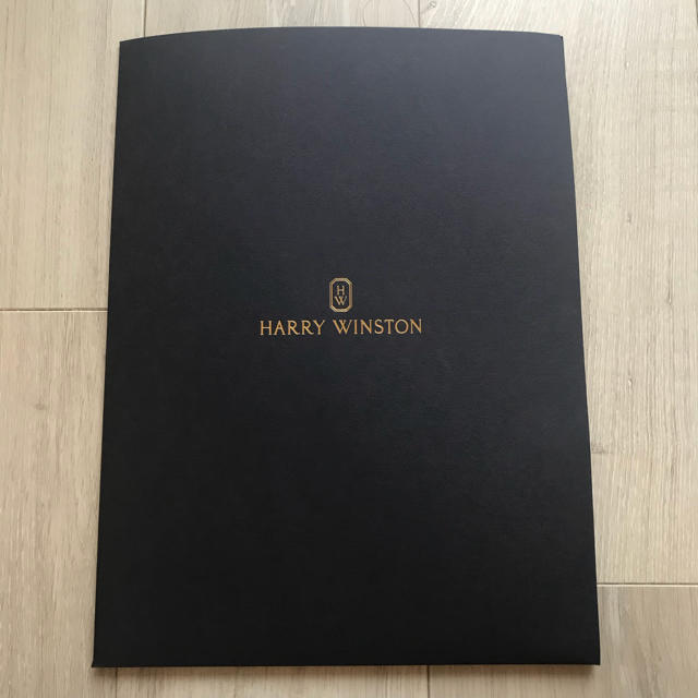 HARRY WINSTON(ハリーウィンストン)のハリーウィンストン ジュエリー ウォッチ カタログ レディースのアクセサリー(その他)の商品写真