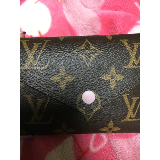 LOUIS VUITTON - 【再最終値下げ🤩】ルイヴィトン 二つ折り財布の通販