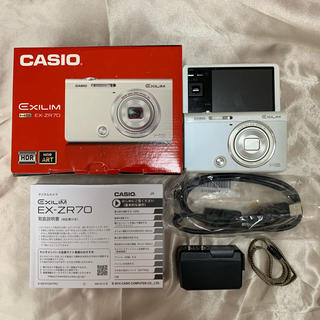 カシオ(CASIO)のEXILIM EX-ZR70 ホワイト(コンパクトデジタルカメラ)