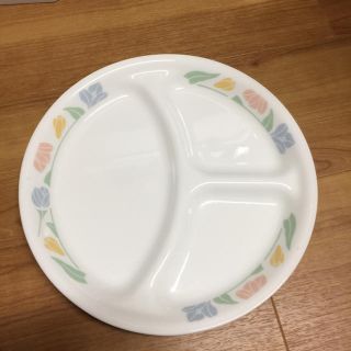 コレール(CORELLE)のプレート皿２枚(プレート/茶碗)